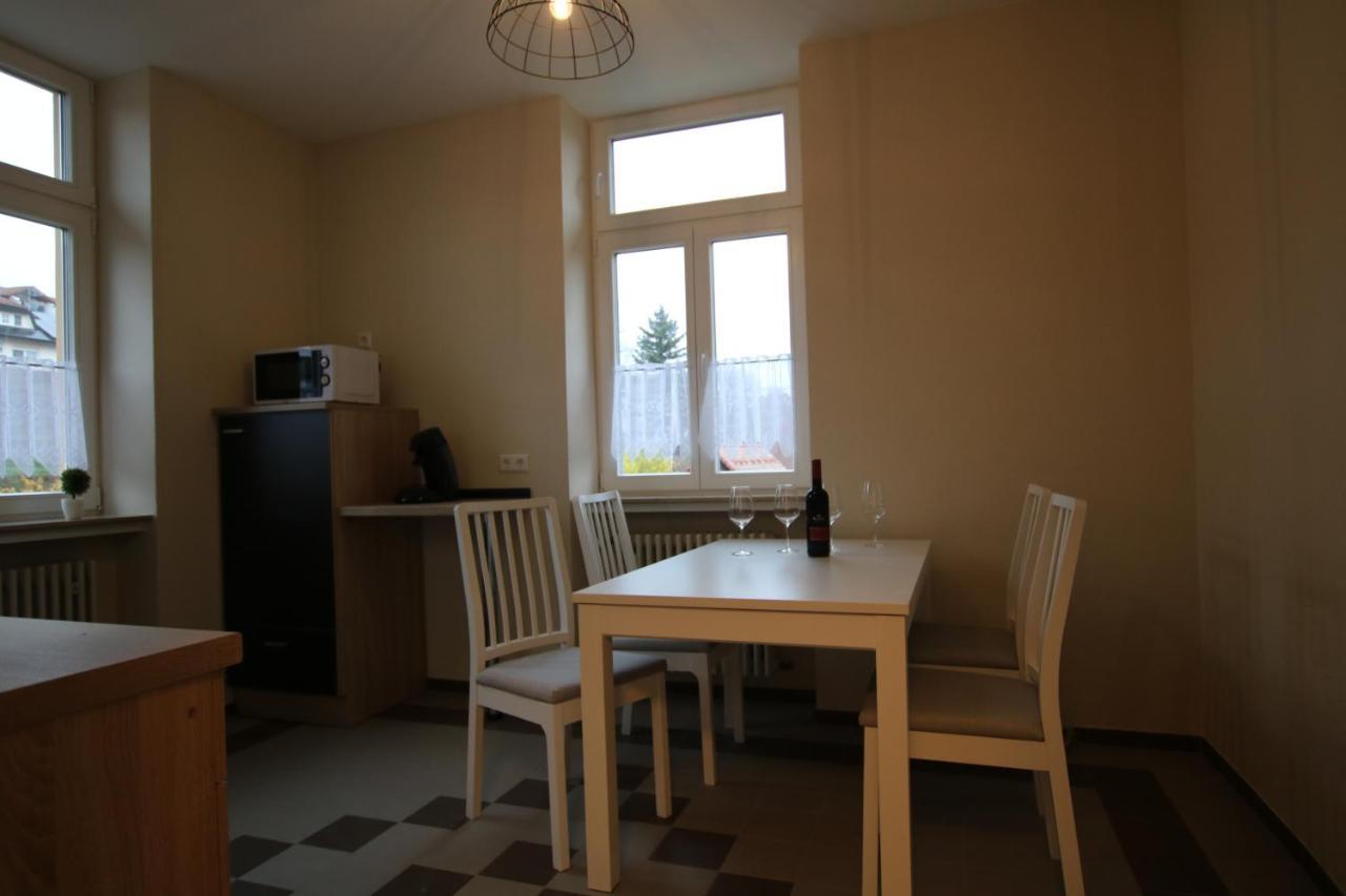 Ferienwohnung Altes Pfarrhaus Bargen Esterno foto